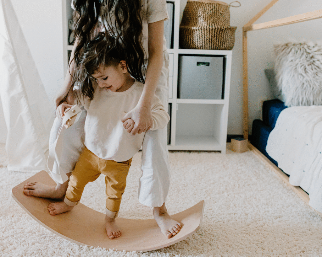 Face à ce trouble complexe, la psychomotricité et des méthodes éducatives structurées comme la méthode Barkley offrent des leviers efficaces et complémentaires pour mieux accompagner les enfants.